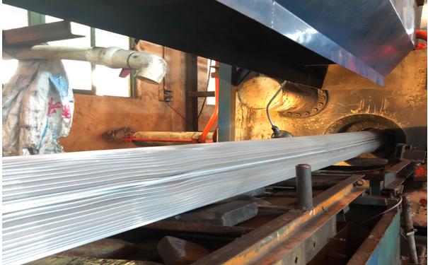 麻豆精品一区二区三区AV沈娜娜散热器挤压生产