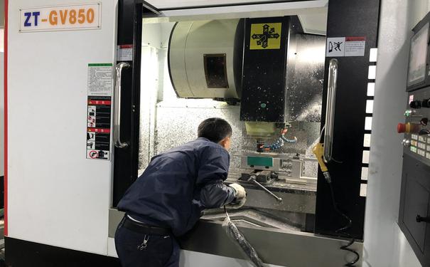 麻豆精品一区二区三区AV沈娜娜散热器CNC加工