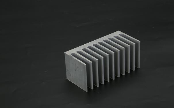 挤压麻豆精品一区二区三区AV沈娜娜散热器