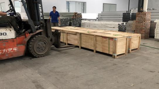 麻豆精品一区二区三区AV沈娜娜用木箱包装运输