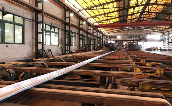 麻豆精品一区二区三区AV沈娜娜挤压