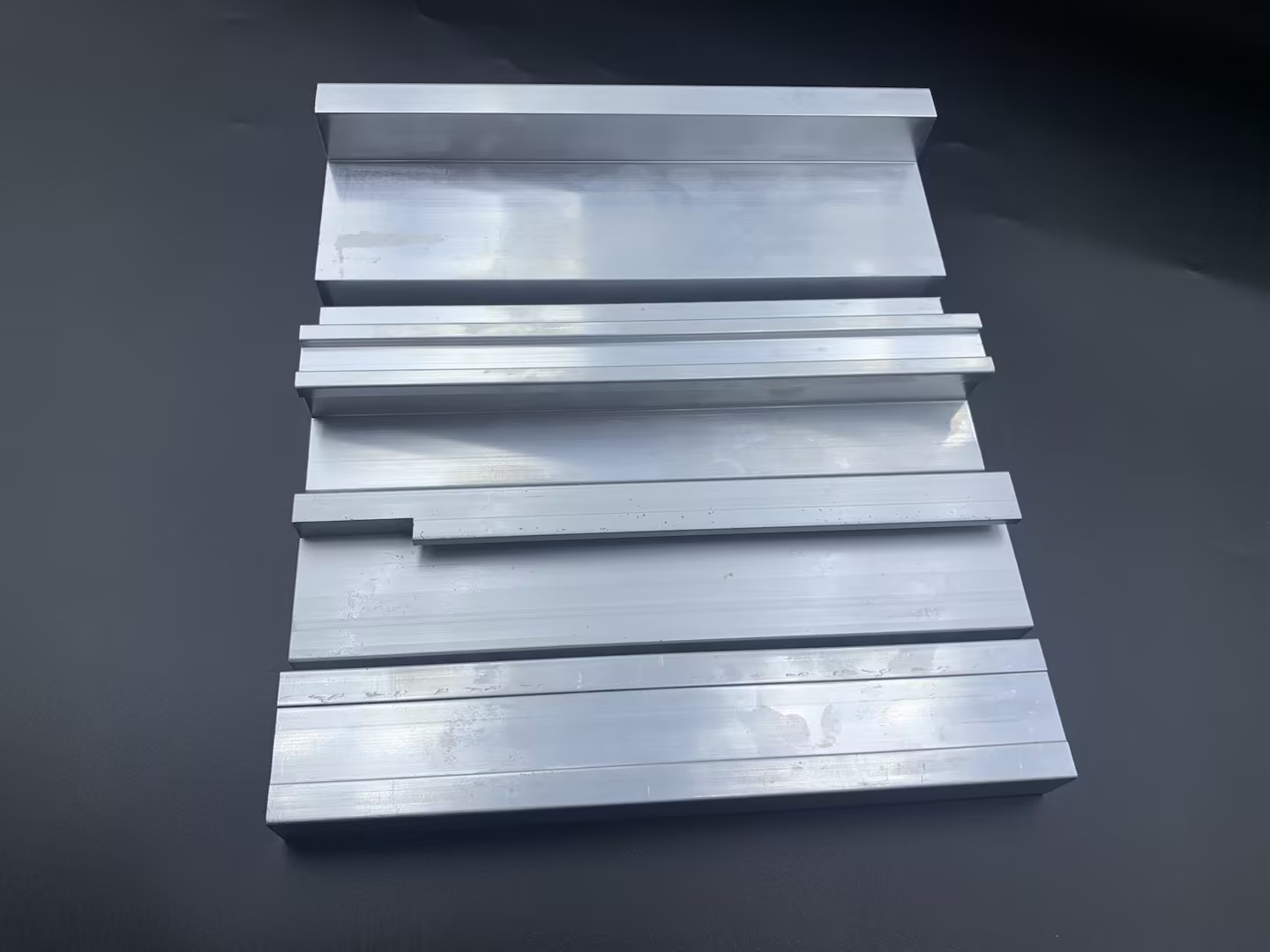 麻豆精品一区二区三区AV沈娜娜机器人铝件